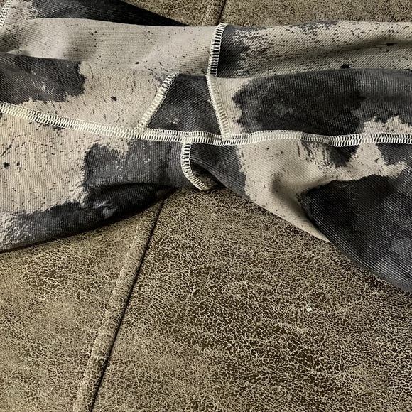 LULULEMON ATHLETICA LEGGINGS CAMO GRAY - Picture 5 of 6